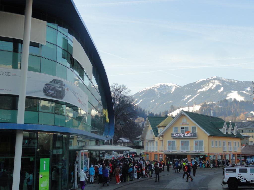 Appartement Charly Kahr And Family, Ski-In & Ski-Out Schladming Luaran gambar